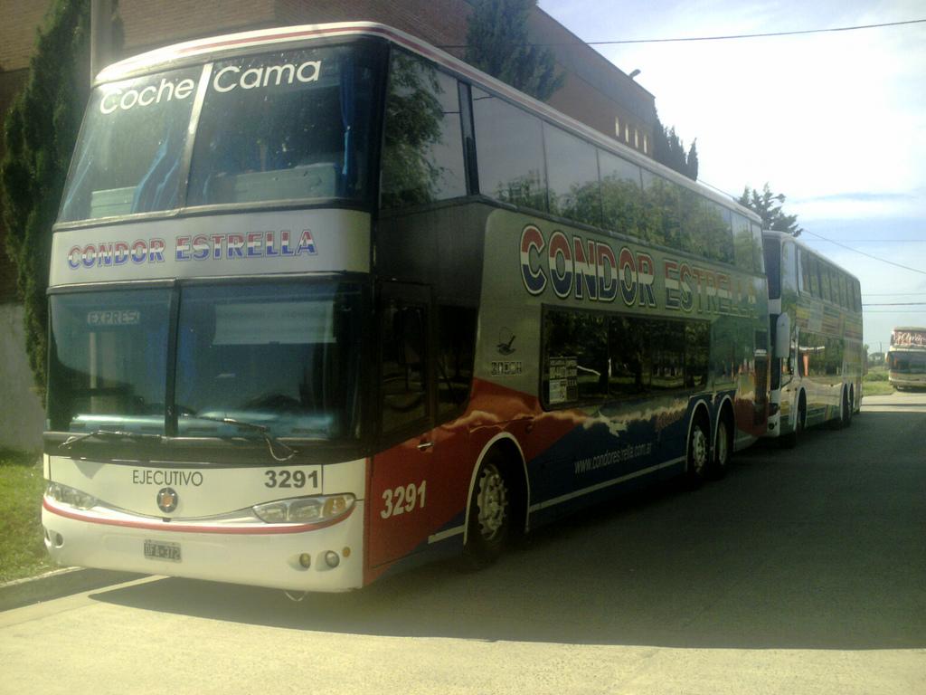 The Bondis Los buses de tu país Cóndor Estrella