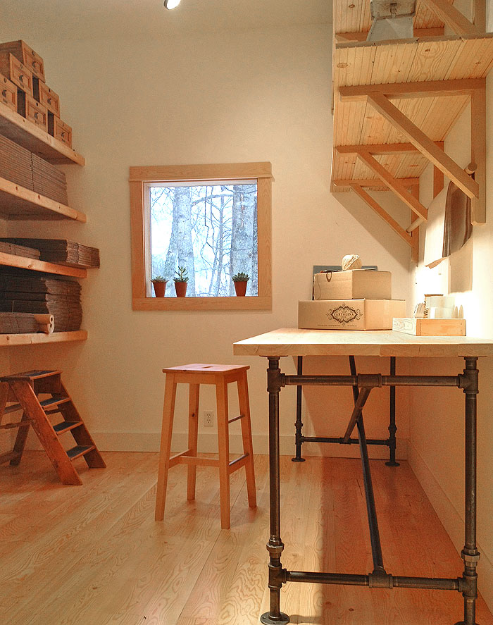 Amazing DIY Table + Free Downloadable Plans Poppytalk