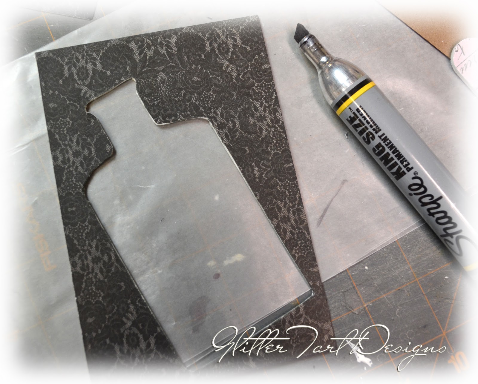 Glitter Tart Designs Perfume Bottle Resin Tutorial