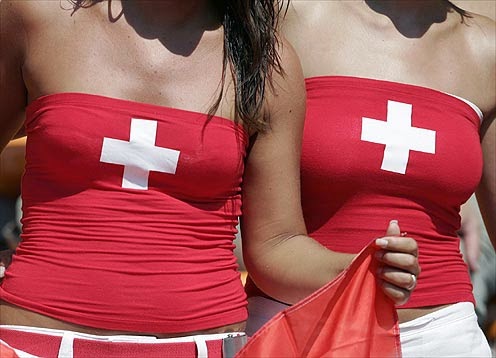 WM Brasilien 2014: sexy heissen Mädchen-Fußball-Fan, schöne Frau Unterstützer der Welt. Ziemlich Amateur girls, Bilder und Fotos Suiza suizas Switzerland