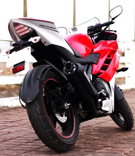 Yamaha YZF-R15 - sportbike 150 moi nhat 2014 xe may phan khoi lon tot nhat viet nam