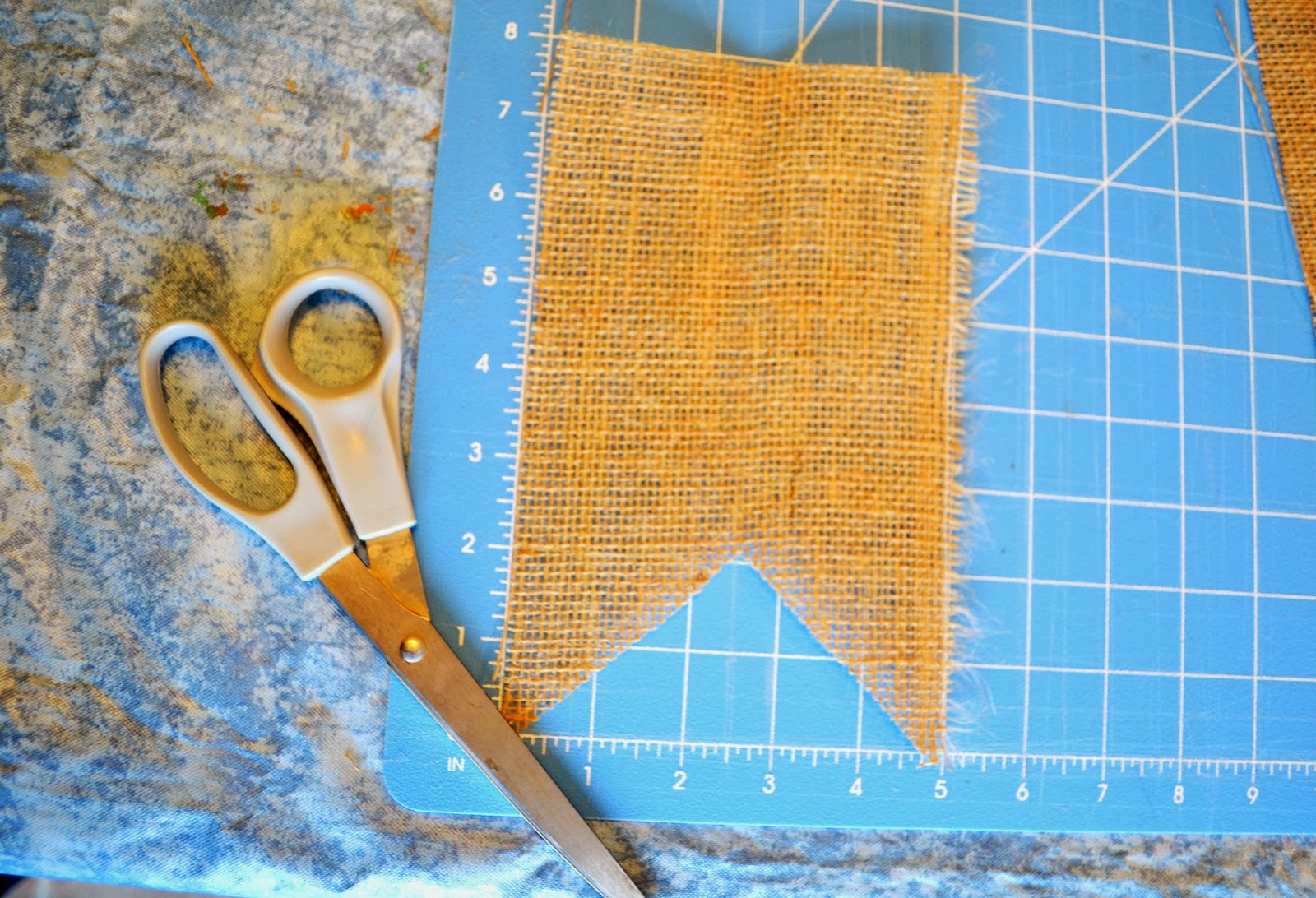 A Happily Ever Crafter Give Thanks Burlap Banner