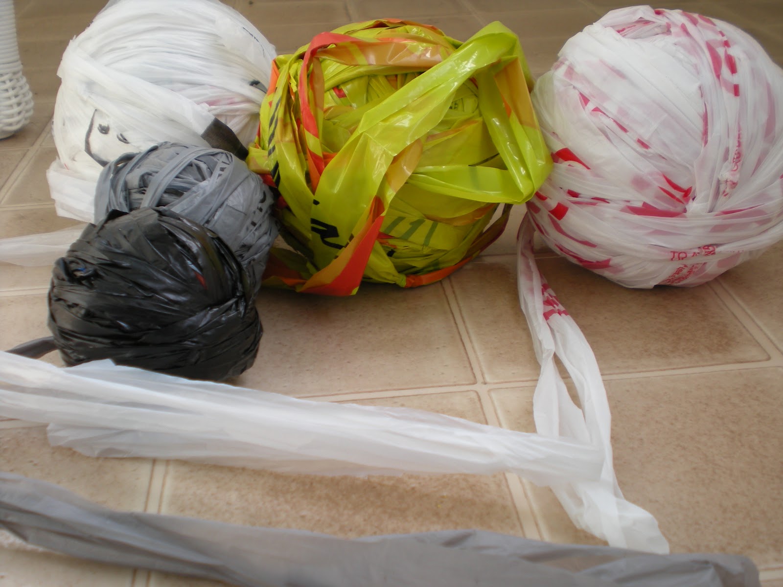 The Crochet Foyer How to Make Plarn