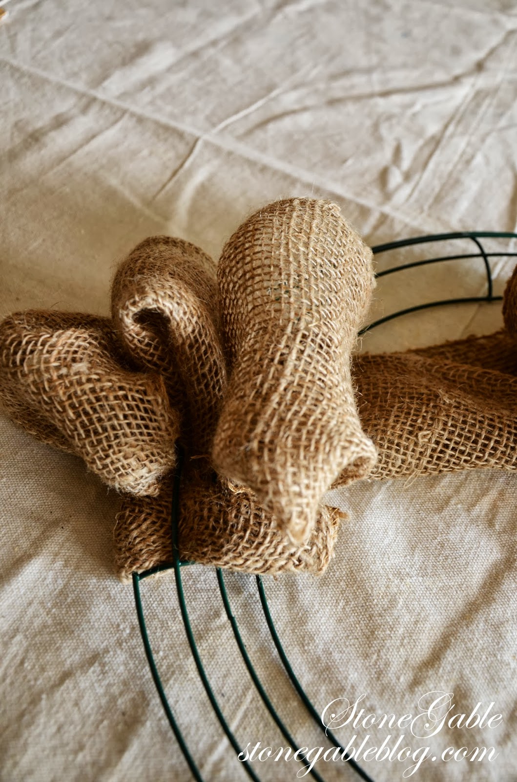 BURLAP WREATH TUTORIAL StoneGable