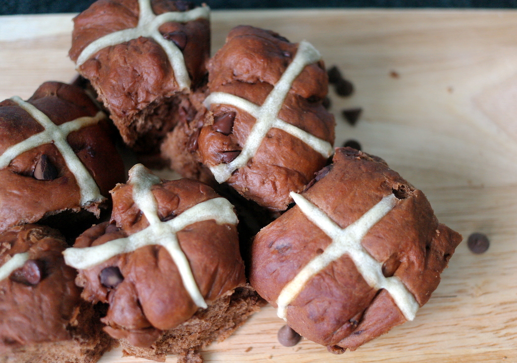 Around le globe Double chocolate hot cross buns