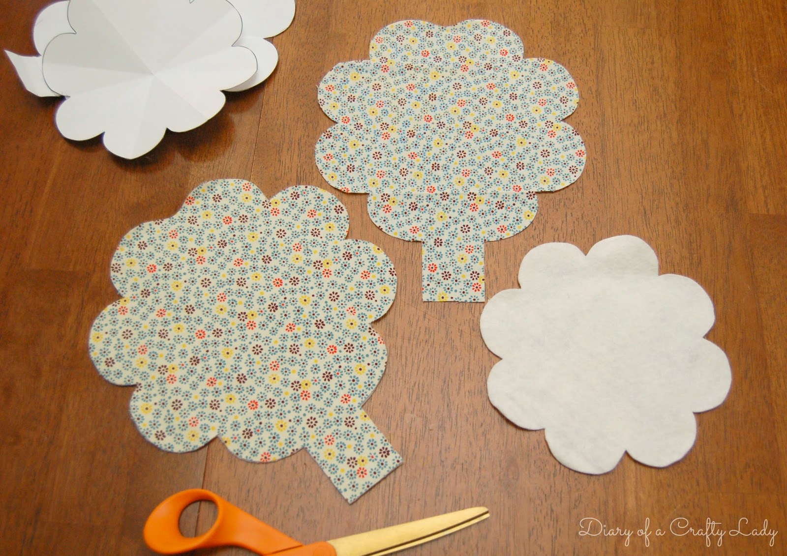 Diary of a Crafty Lady Foldup Fabric Needle Holder