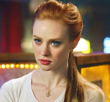 Hot Redhead With Youthful Body (Casting) Hot Redhead With Youthful Body (Casting)