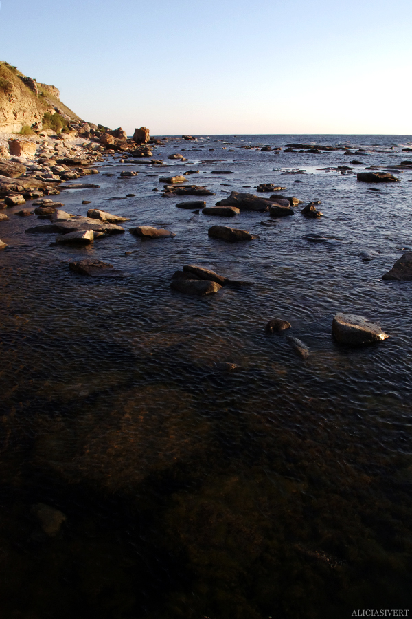 aliciasivert, alicia sivert, sivertsson, hoburgen, gotland, semesterlivet, rauk, raukar, hav, havet