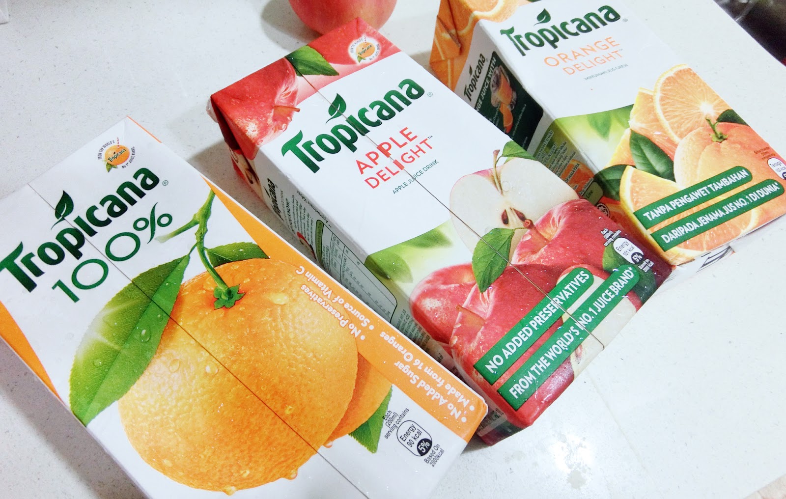 Review on Tropicana Malaysia 100 Orange Juice and Tropicana Delight!