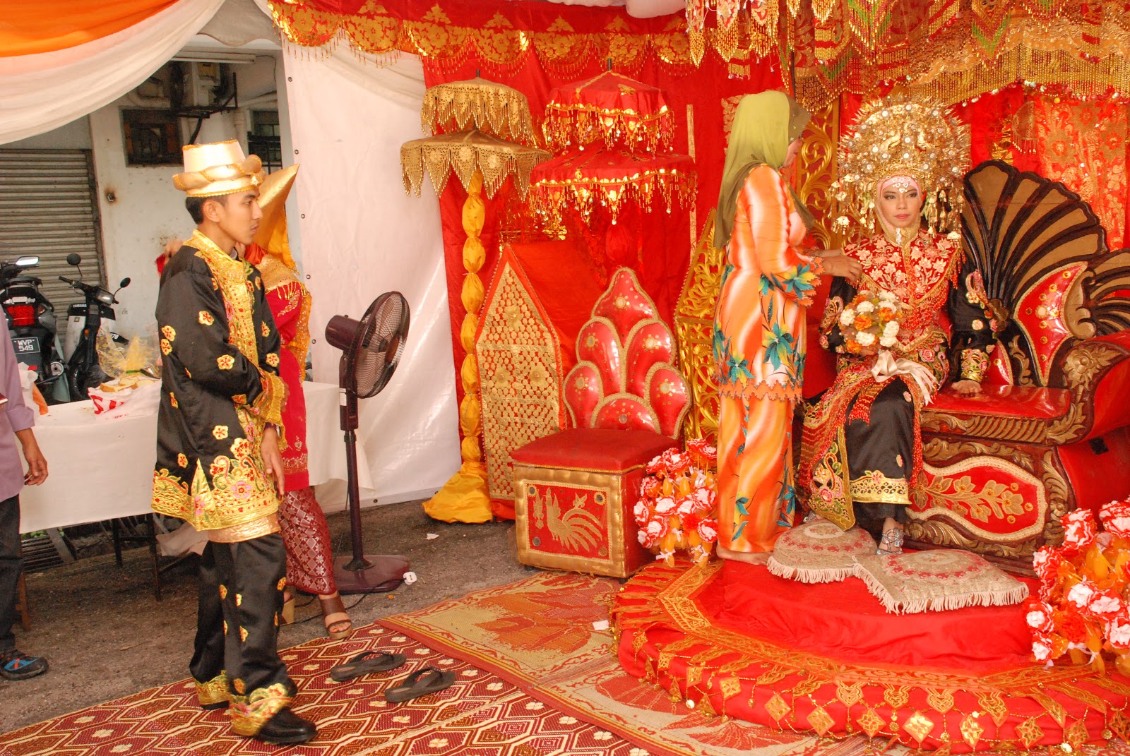 pakaian pengantin adat minang 