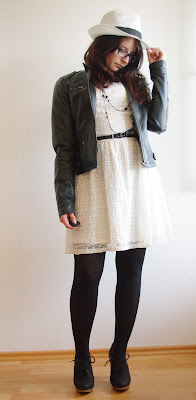 Outfit Lace Dress & Leather Jacket