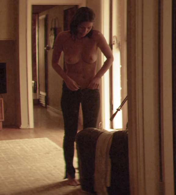 10 Rare Nudes #6 (Olivia Munn, Elizabeth 1st viscount montgomery of alamein, Fergie...) 202 Olivia+Munn+(2)