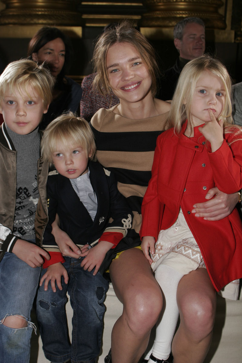 Наталья Водянова с детьми