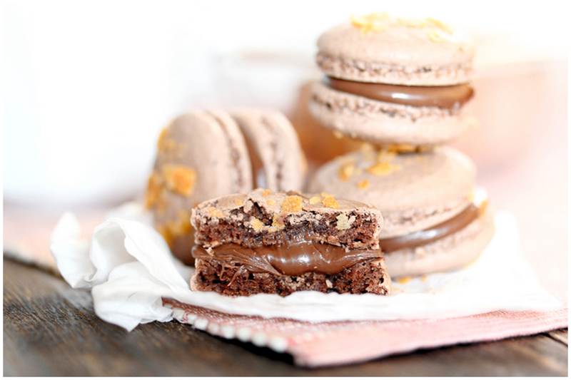 Foodagraphy. By Chelle. Chocolate hazelnut feuilletine macarons