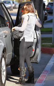 Kate Beckinsale’s Sweet Pantyless Booty