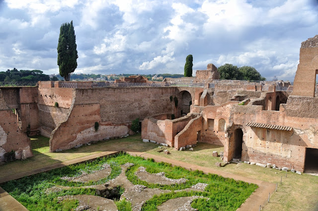 House of Augustus at Palatine Hill House of Augustus at Palatine Hill