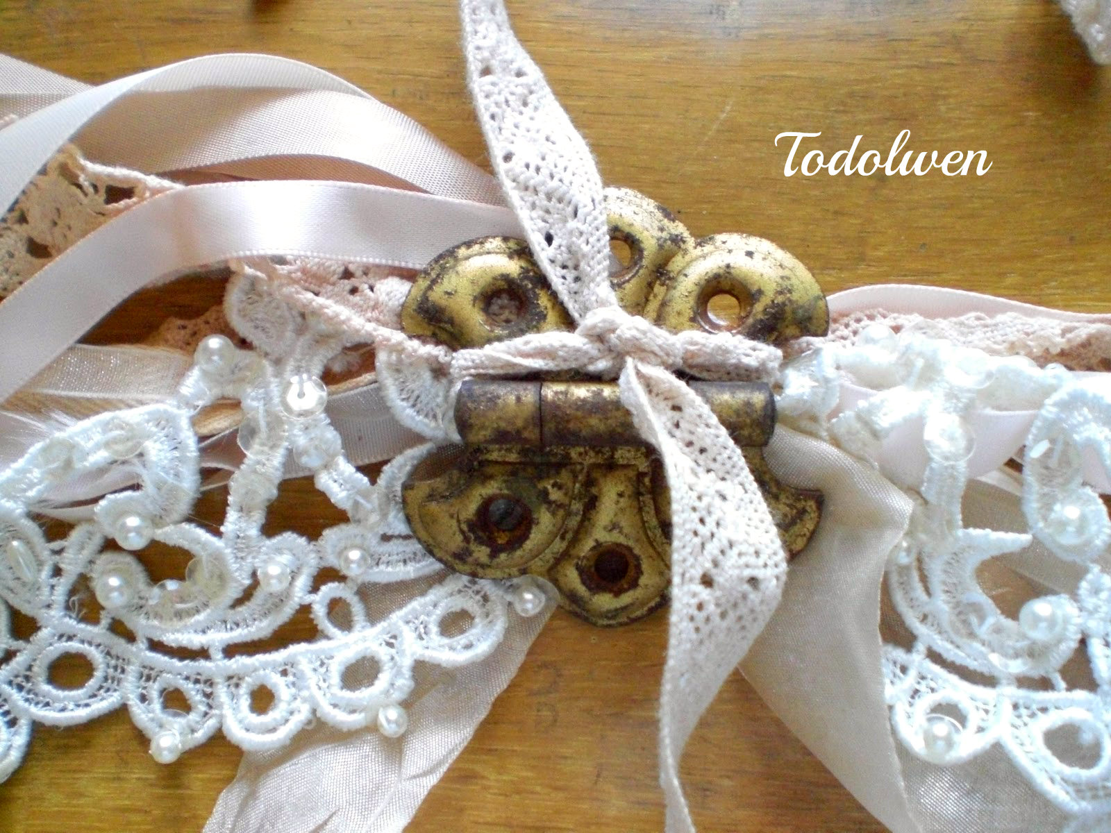 Todolwen Ribbon and Lace Tassel Tutorial