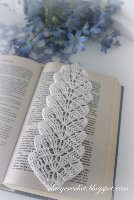 Lacy Crochet: Crochet Leaf Bookmark, Free Pattern
