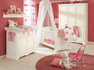 dormitorio bebé paredes color rosa