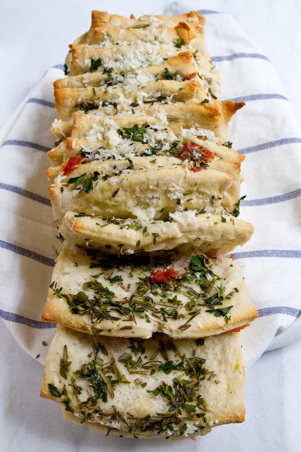 Little Market Kitchen Rosemary, Prosciutto, and Asiago Pull Apart Bread