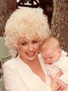 Dolly Parton Biography Current Hot News Profile Boy Friend ...