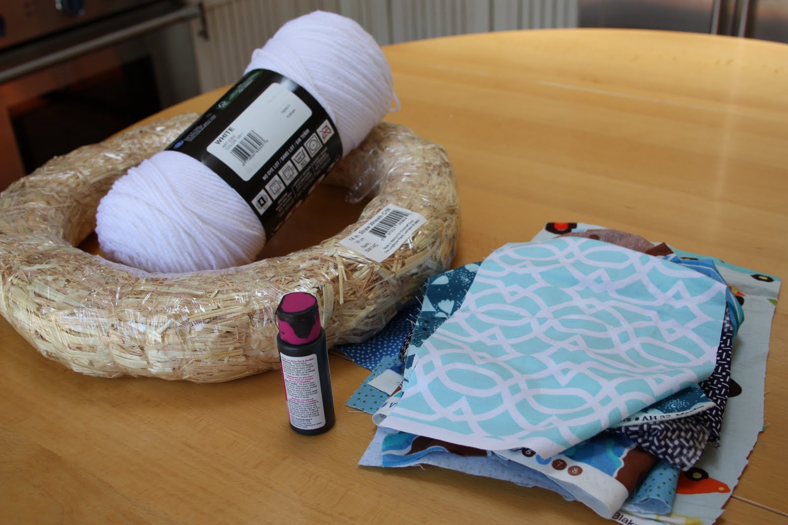 MOM Yarn Wreath Tutorial