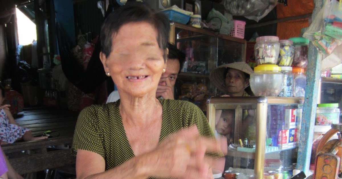 Ratanak International: Adventures in Cambodia: Chinese New Year In Svay Pak
