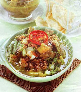 Teman Berbagi Rujak Soto Banyuwangi