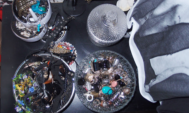 home interior wohnen white bedrom blogger fashionblogger masha sedgwick zuhause roomtour köln wohnung student style erste