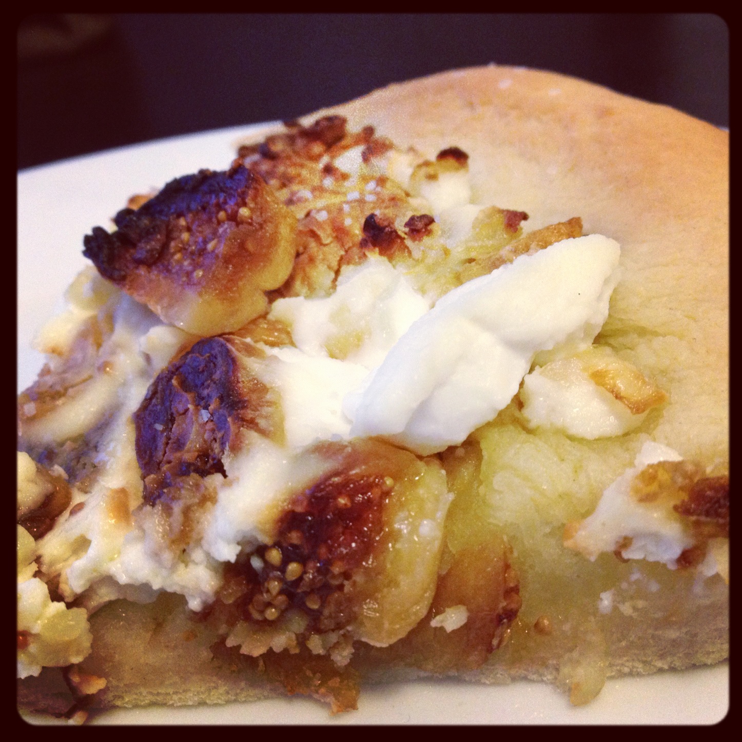 Ruminations on Food Fig & Shallot Pizza