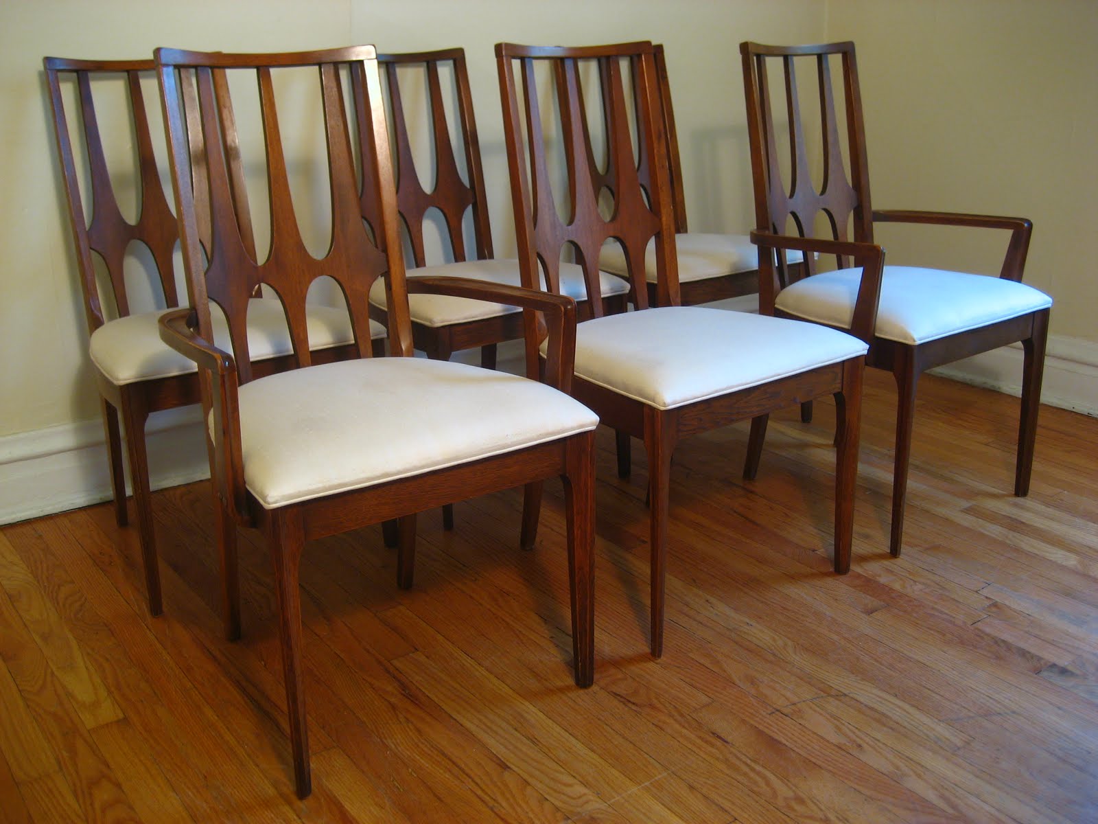 broyhill dining room chair