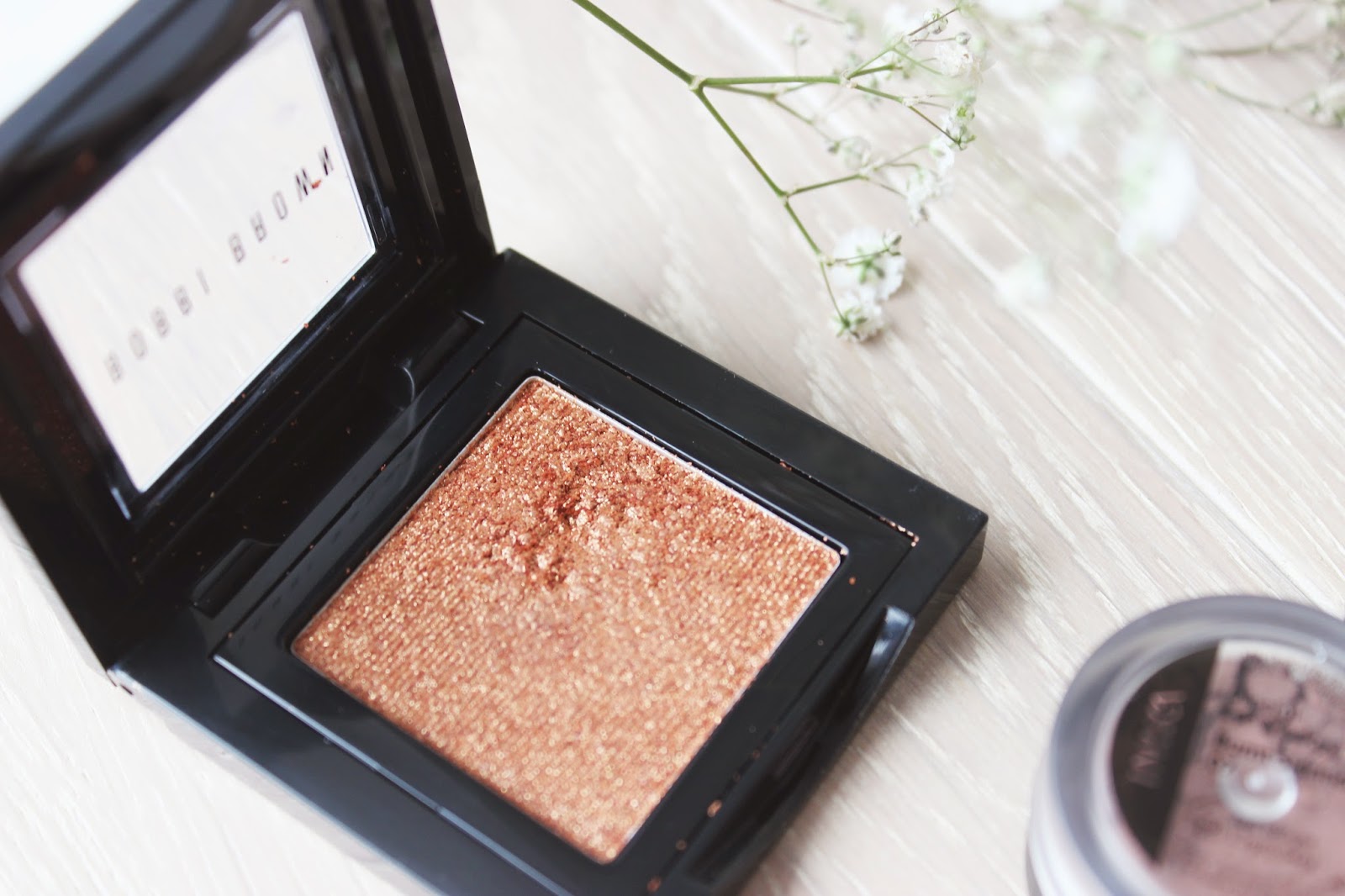 7 FAVOURITE SINGLE EYESHADOWS