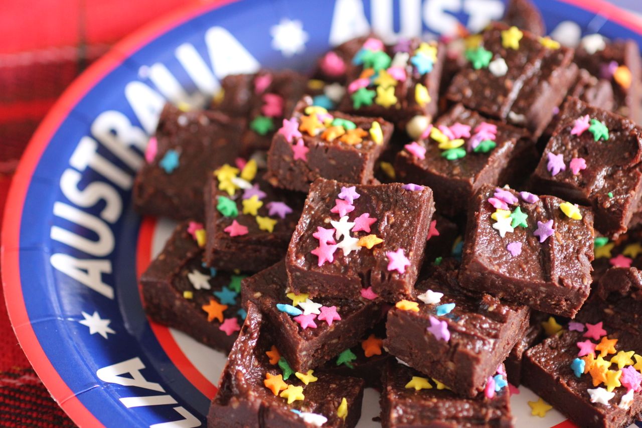 Green Gourmet Giraffe Australia Day Fudge