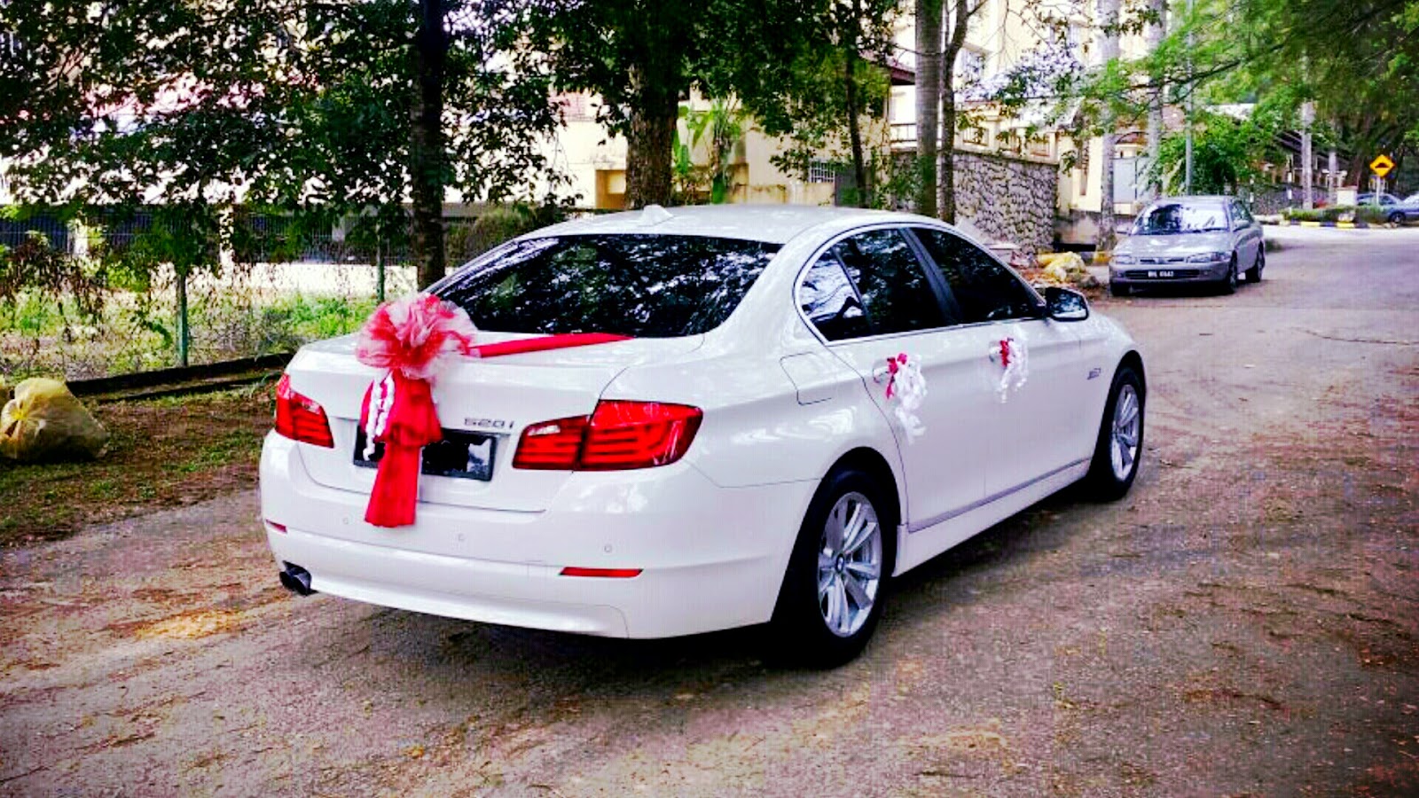 deco wedding car hire redorca malaysia wedding and event car rental bmw f10 5 series wedding car rental with teddy deco wedding car hire redorca malaysia wedding and event car rental bmw f10 5 series wedding car rental with teddy