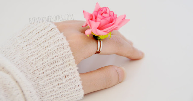 Born Pretty Store Review: Floral Ring Modeled Modeled photos of the pink rose-shaped 3D floral ring from Born Pretty Store.