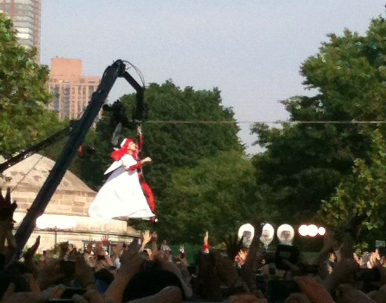 Tommy X Gigi Spring 17 Collaboration Collection Marianna Reid