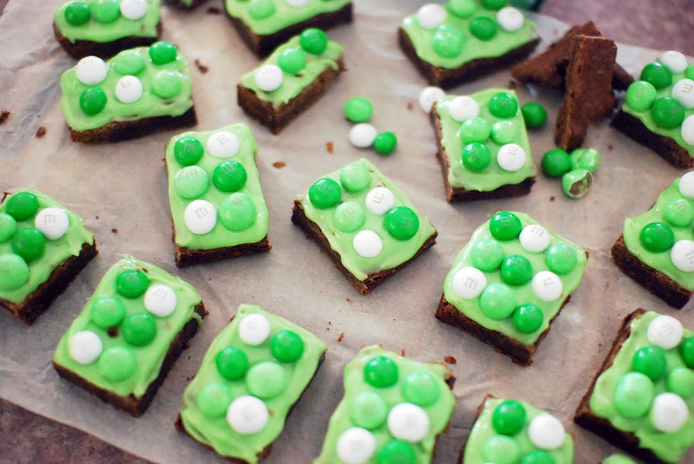 Lucy and The Runaways A Recipe for Crispy Mint M&M's Brownies with