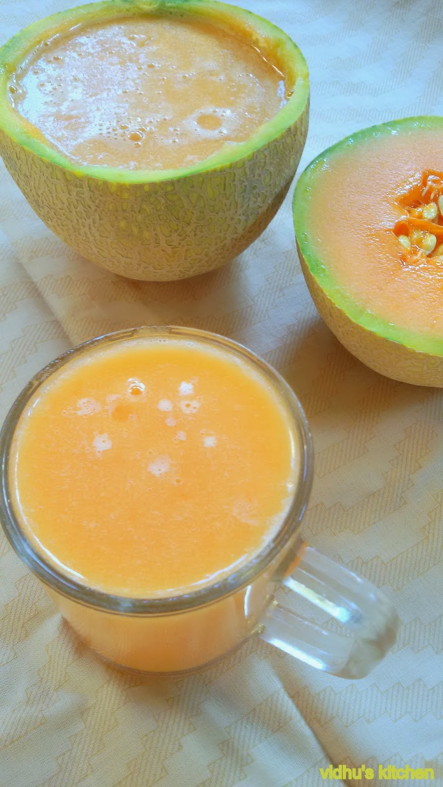 Vidhu's kitchen Musk Melon Juice / முலாம் பழம் ஜூஸ்