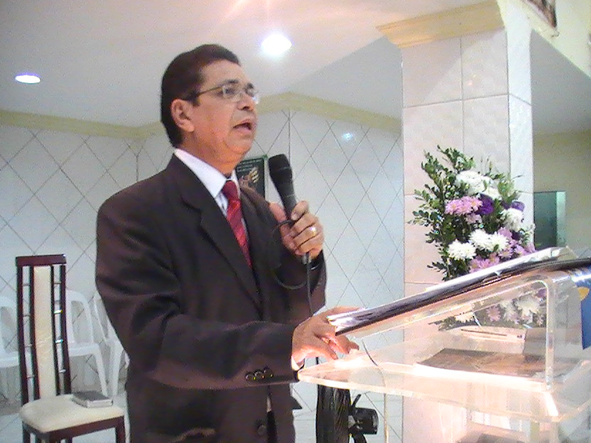 Pastor Carlos Tolentino
