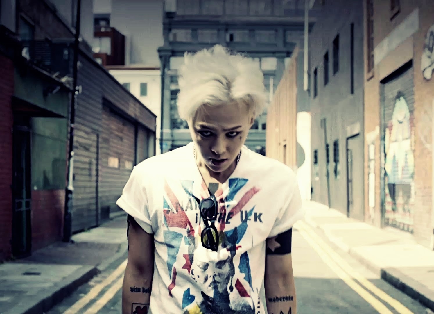 Kore Tutkunları xD: G Dragon Crooked Türkçe & Lyrics