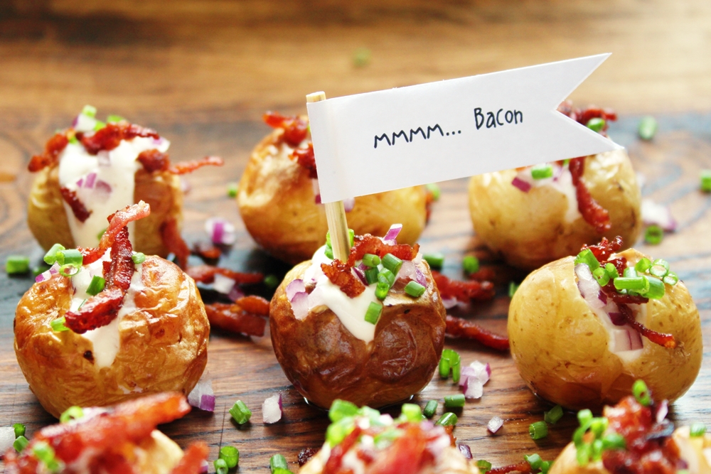 Delicious Tapas Baked potatoes with sour cream, chives & bacon 164