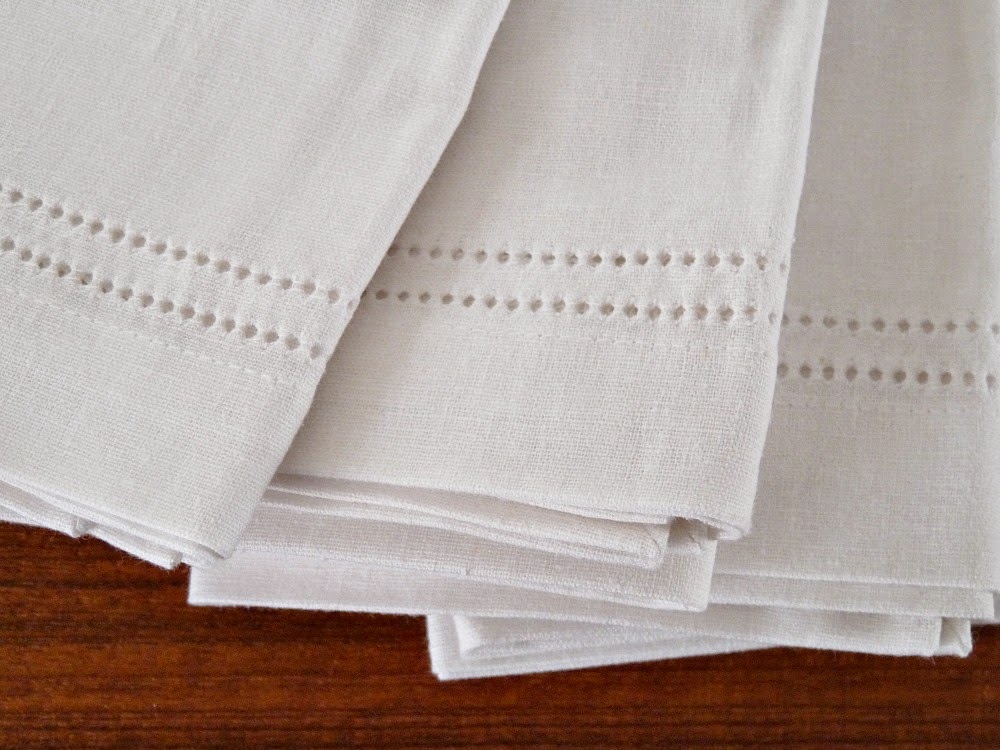 DIY Dip Dyed Napkins Tutorial + Video Dans le Lakehouse