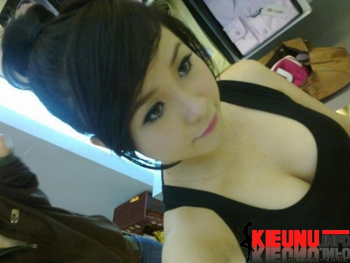 ảnh Lại ngắm mấy em 9x khoe vòng một to và khủng Kieunu.Info 310489 420497018006504 1699671911 n1 zps7e83e1bf Lại ngắm mấy em 9x khoe vòng một to và khủng