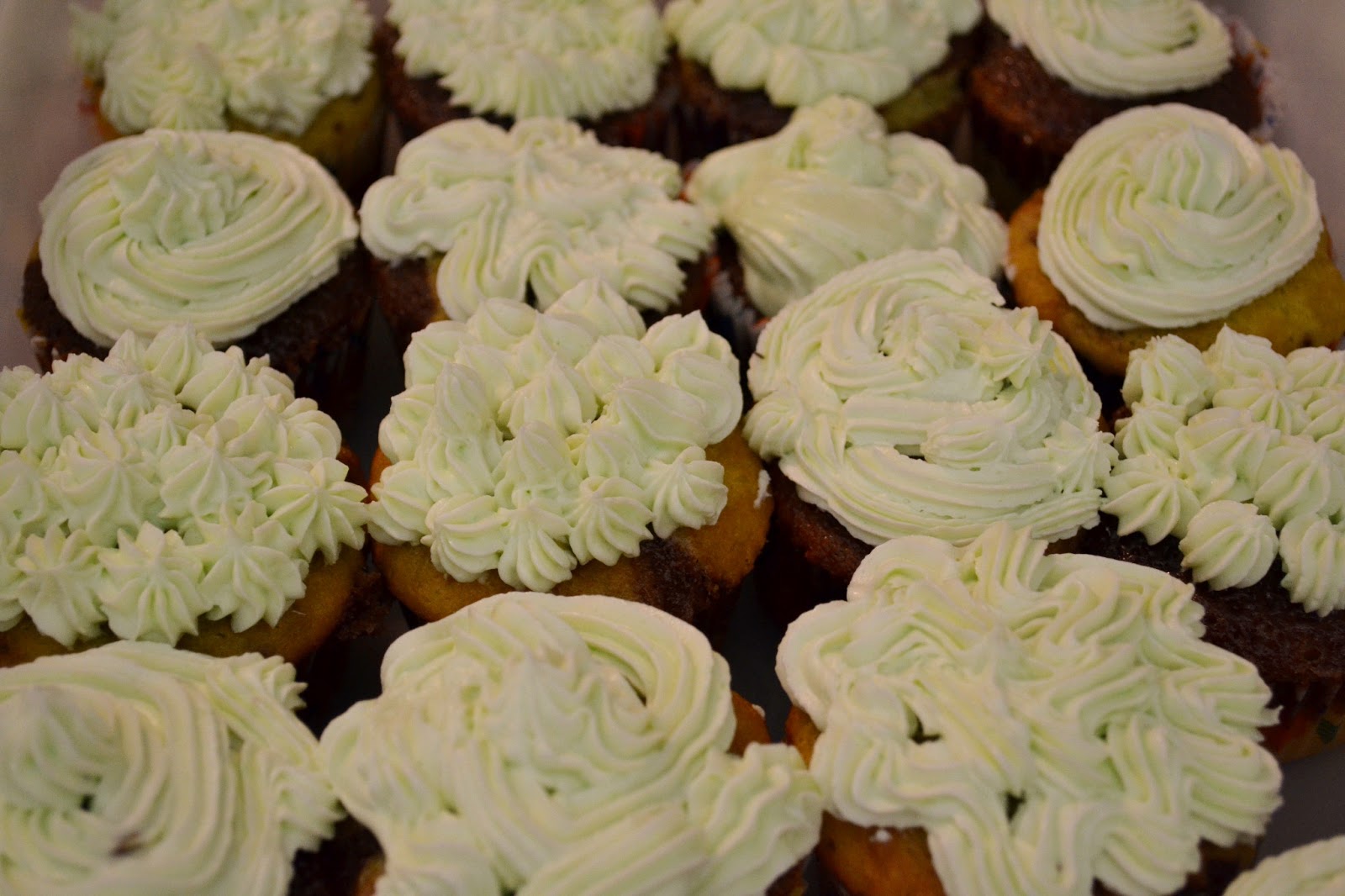 Simple Savory & Satisfying ChocolatePistachio Cupcakes with Pistachio