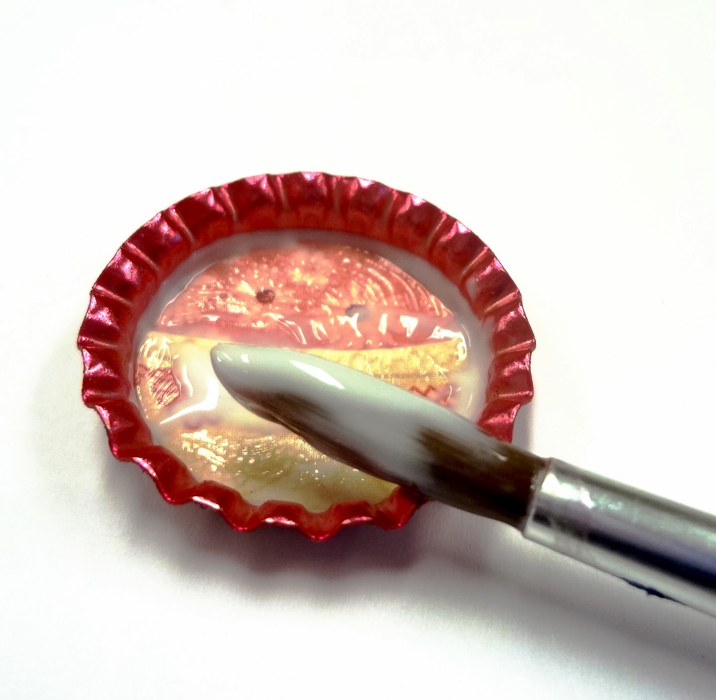 Resin Crafts Glittered Jewelry Resin Bottle Cap Pendant Hobby Lobby