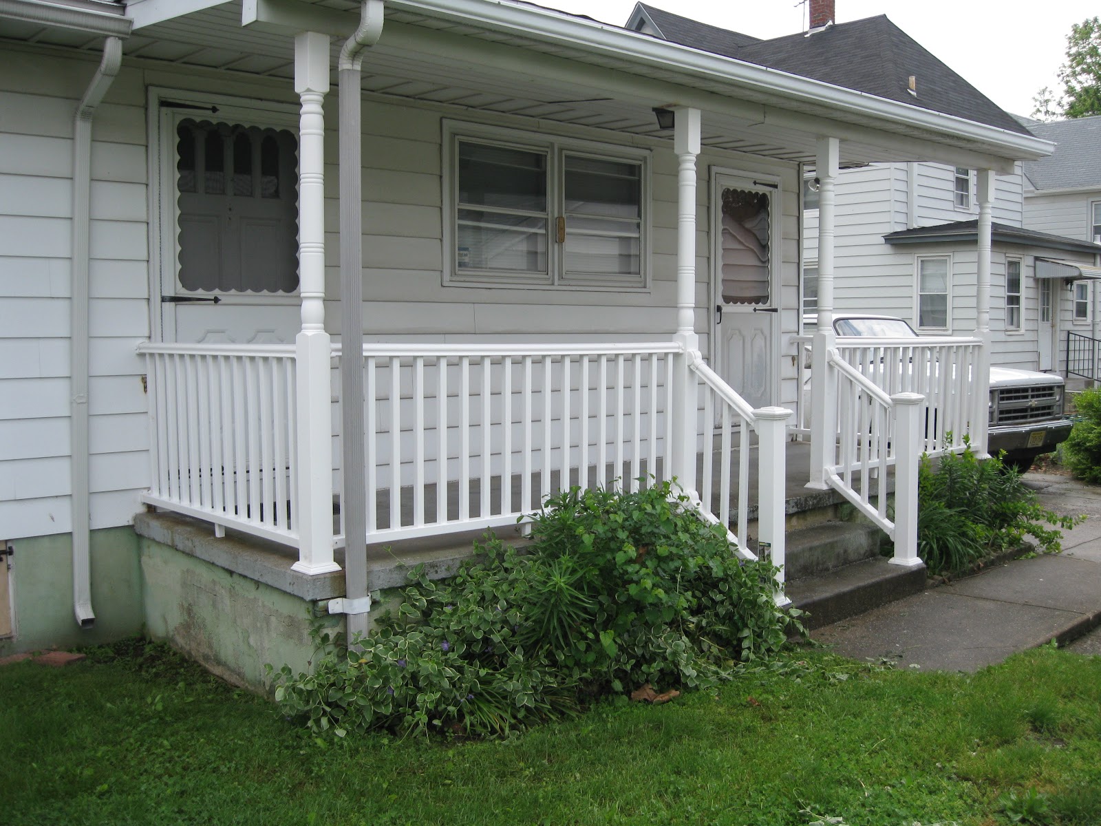 Front Porch Railing Designs