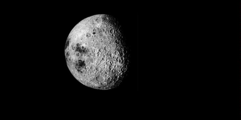 Orbit Di Bawah Bayang-bayang Bulan Bulan
