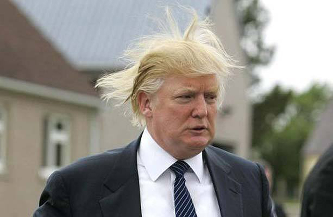 Trump hair wind wig tmz donald head force air president stiff loses blowing wear does badly meets getty breeze seemed dainamax tribune: Nước Mỹ Hết Thời