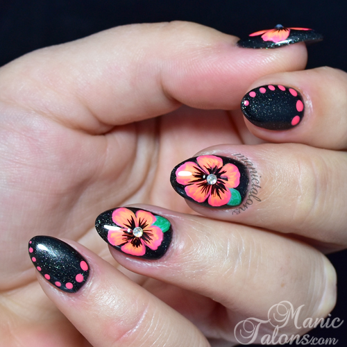 Bright Flowers Nail Art with Wildflowers Art Paints