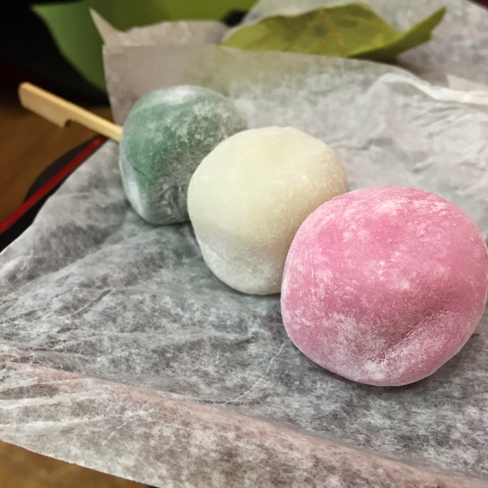 Japanese Foodie Sakura Mochi, Dango, and Kashiwa Mochi at Tamon Tea
